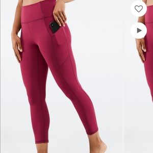 Fabletics Oasis High-Waisted Capri 7/8 length